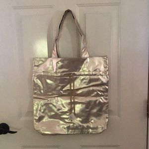 { SOLD }  New NWT Donna Karan tote